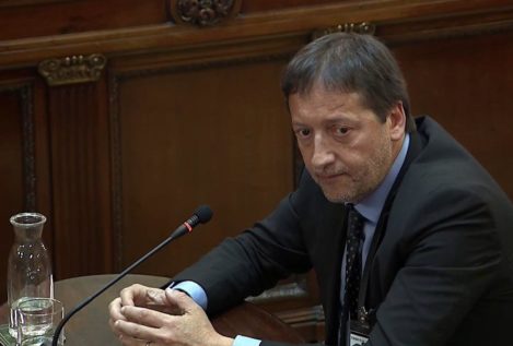 El director jurídico de la Generalitat niega que hubiera gasto público para el 1-O