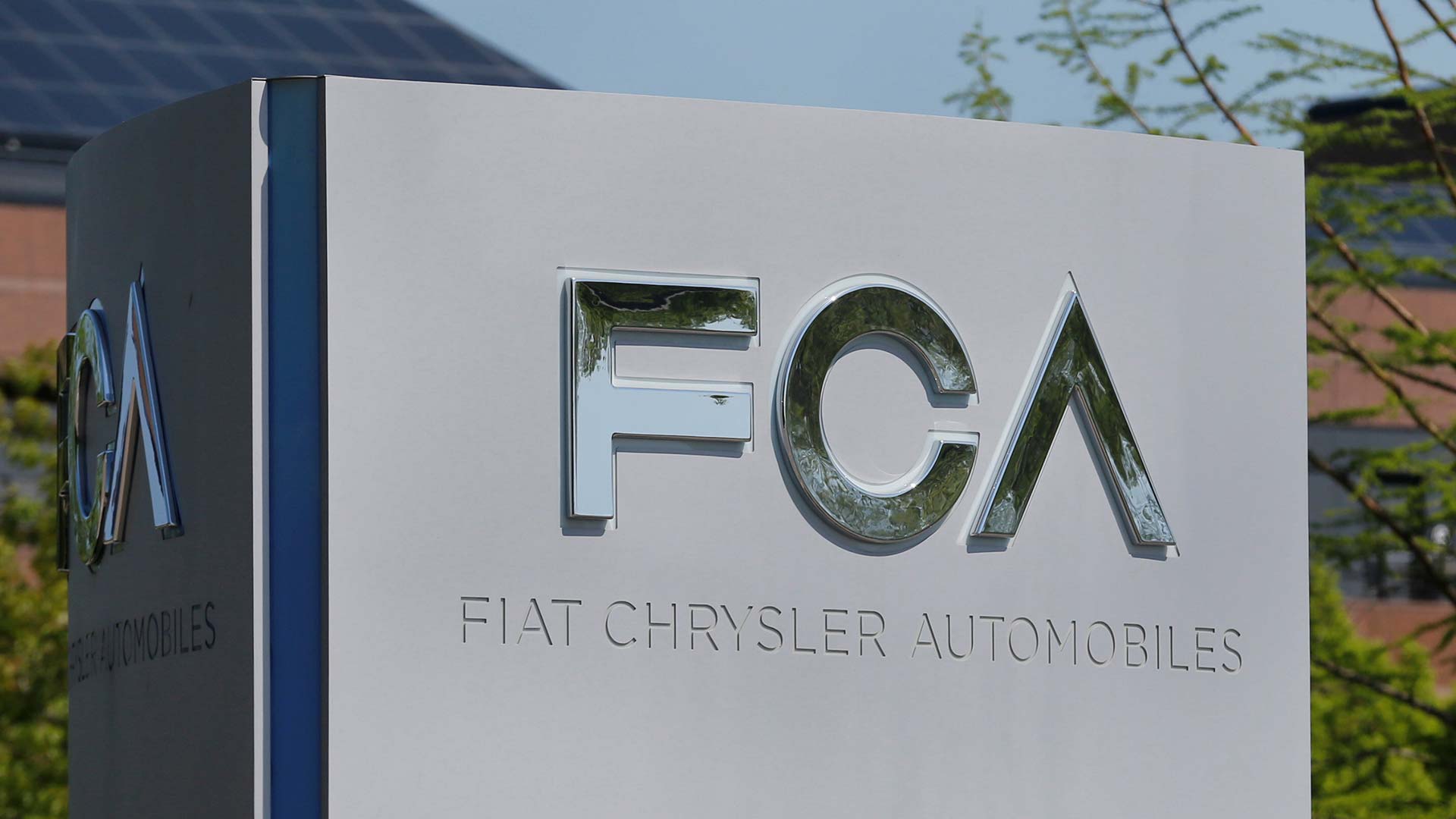 El grupo Fiat Chrysler propone una fusión a Renault