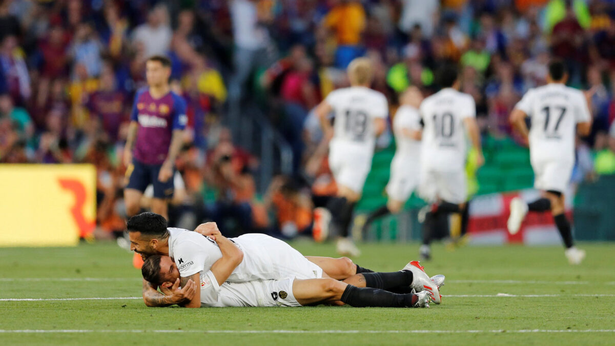 El Valencia vence al Barcelona y logra su octava Copa del Rey