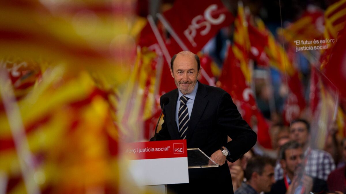 En menos de un minuto: fallece Alfredo Pérez Rubalcaba y el último barómetro del CIS catalán