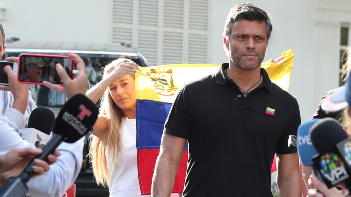 En menos de un minuto: Leopoldo López no descarta una intervención militar en Venezuela, la pobreza severa en España y las memorias de Woody Allen