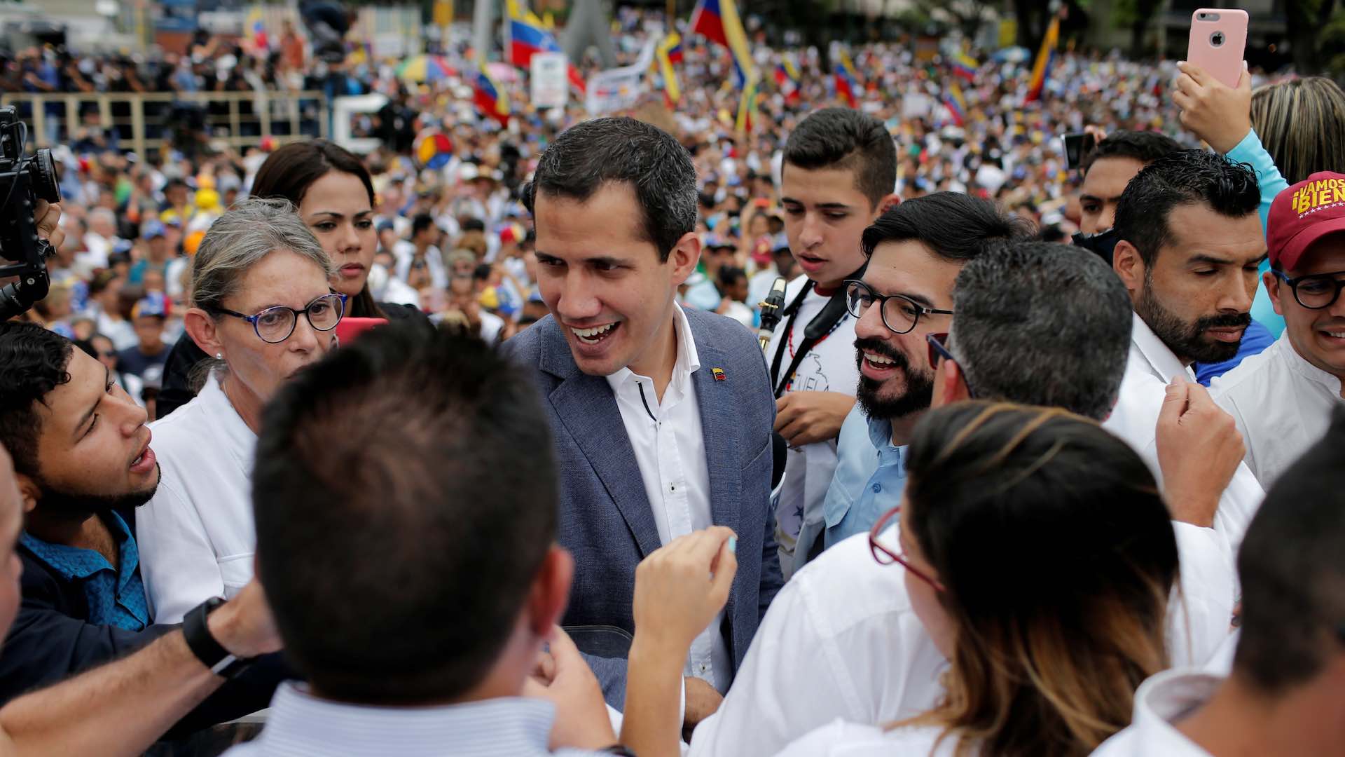 Guaidó llama a no desfallecer en una nueva jornada de tímidas protestas contra Maduro