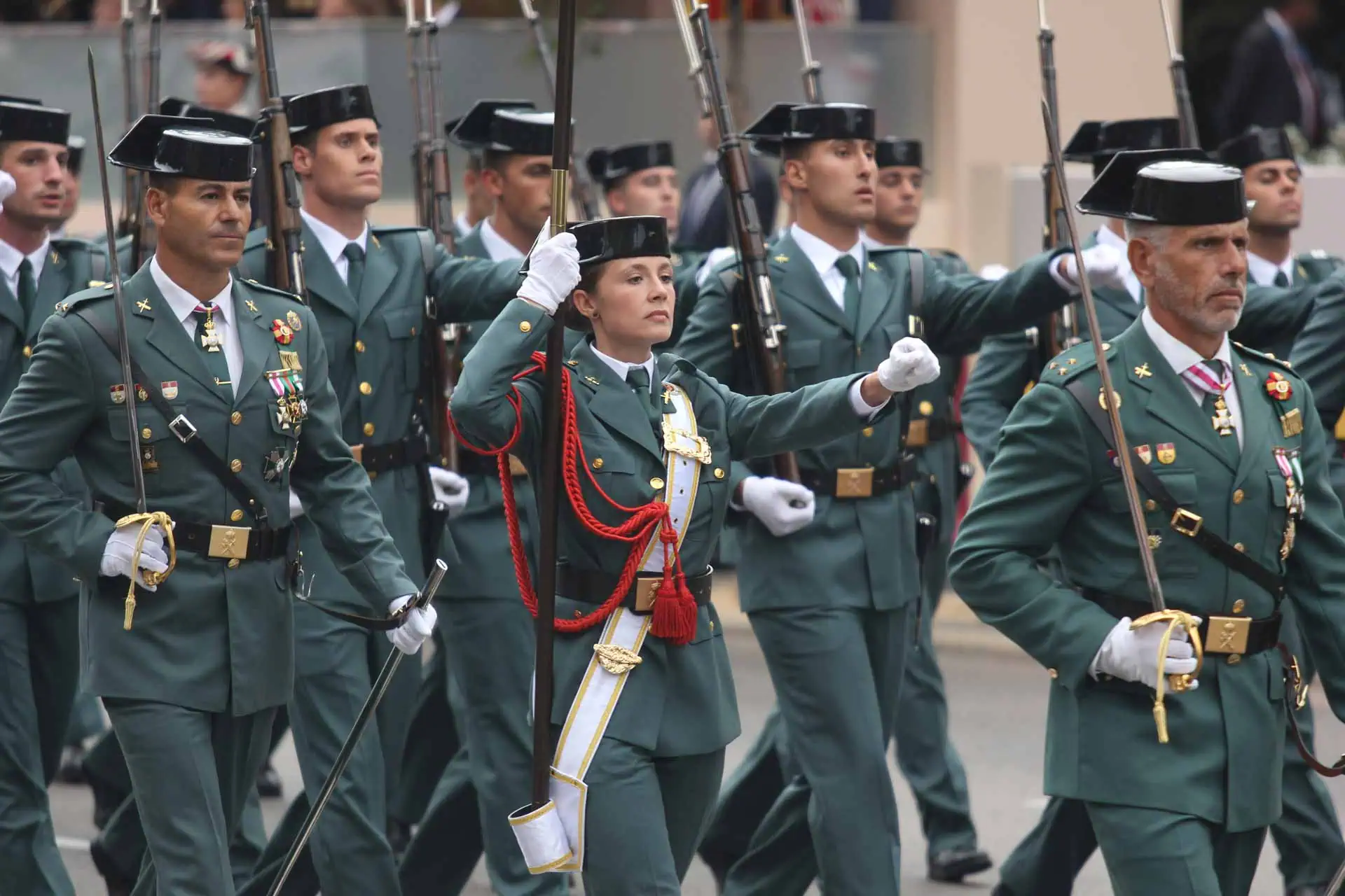 Adesivi Rotondi In Resina Guardia Civil – El Honor Es Mi Divisar, Ø 33 Mm, Confezione Da 2, Per Auto O Superfici Lisce