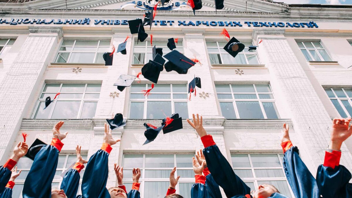 La infalible receta para la felicidad de Yale es gratis y está online para todo el mundo