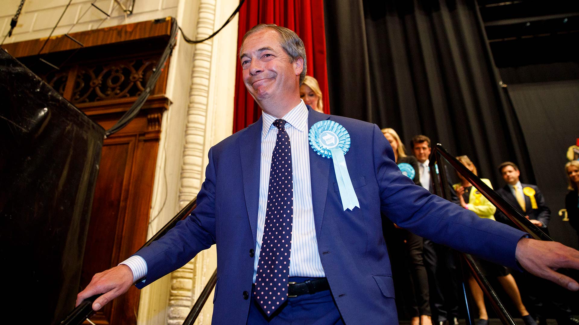 La victoria de Farage en las europeas aboca al Reino Unido a un Brexit duro