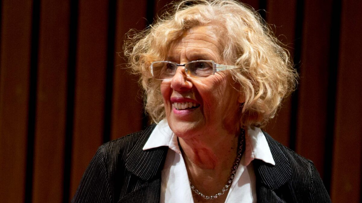 Manuela Carmena ganaría las elecciones y podría pactar con el PSOE para gobernar, según el CIS