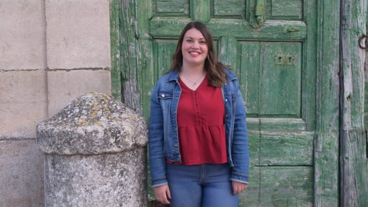 María Arribas, la alcaldesa más joven de España: «Llega un ama de casa a un pueblo con déficit y lo apaña»