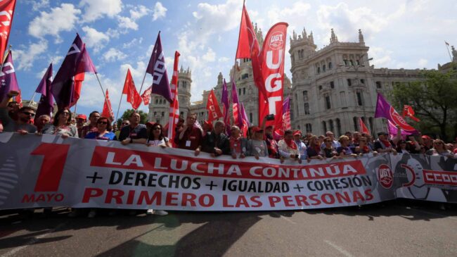 Miles de personas participan en las manifestaciones del 1 de mayo contra la desigualdad y precariedad