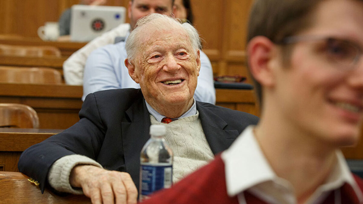 Muere a los 96 años Robert Bernstein, fundador de Human Rights Watch