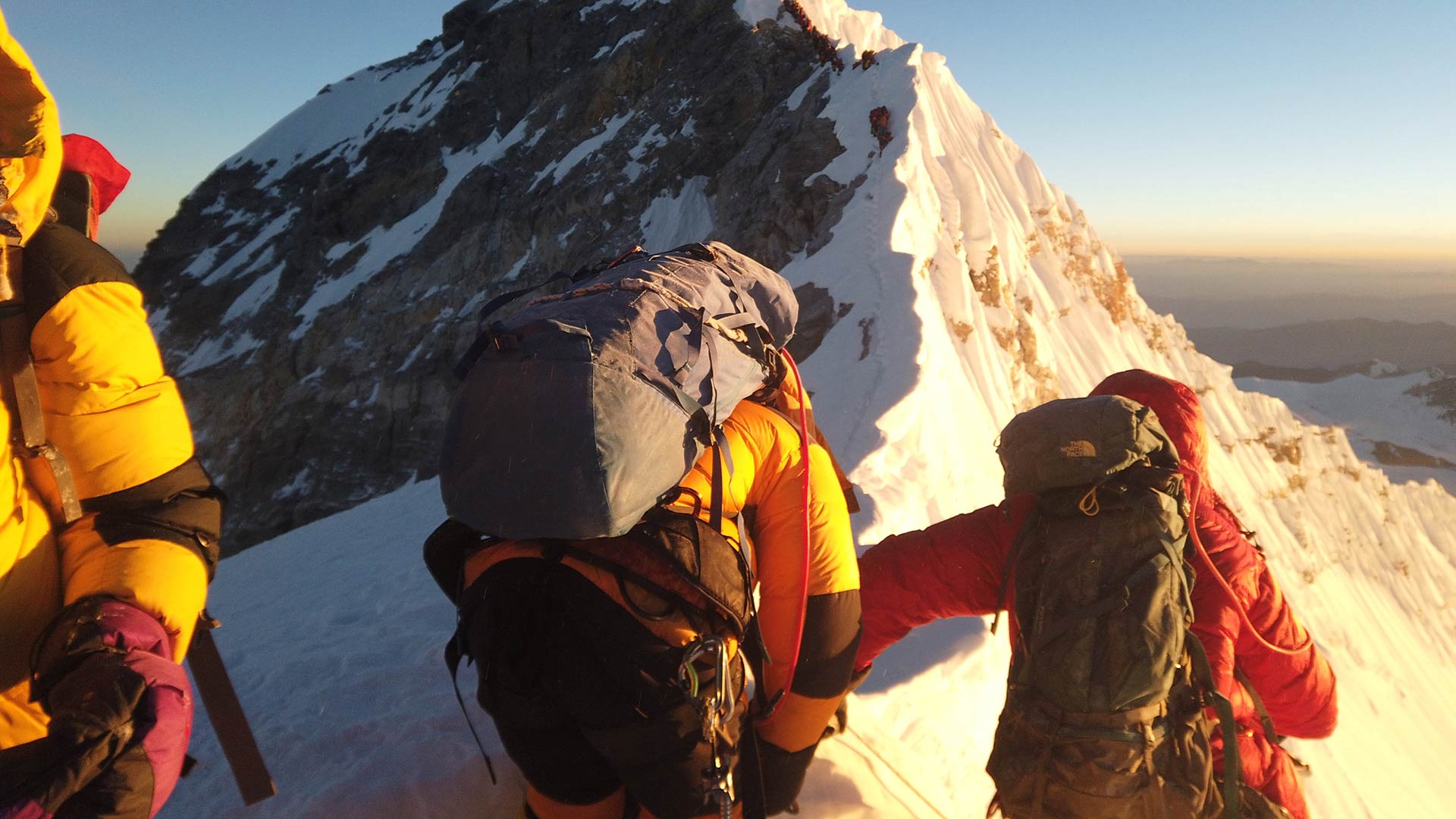 Muere otro montañista en el Everest, undécima víctima mortal en solo una semana