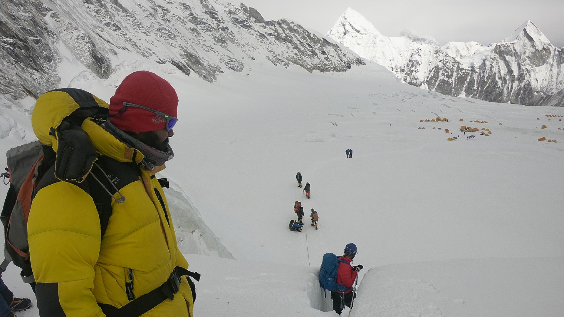 Mueren dos alpinistas más en el Everest: ya son 10 víctimas mortales en el atasco de montañistas