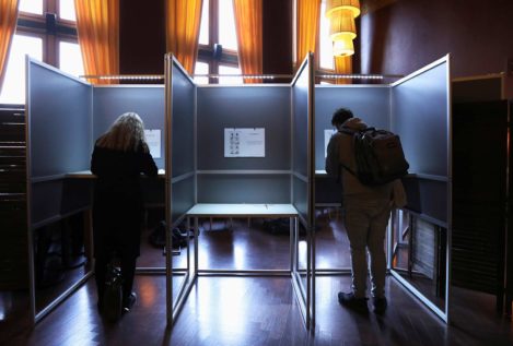 Países Bajos y Reino Unido dan comienzo a las elecciones europeas