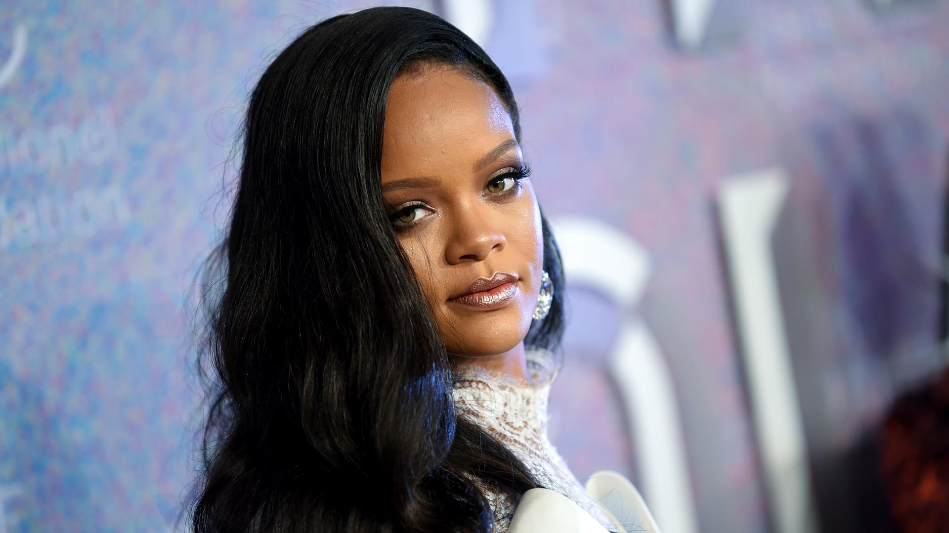Rihanna lanzará una marca con Moët Hennessy Louis Vuitton, el principal grupo de lujo del mundo