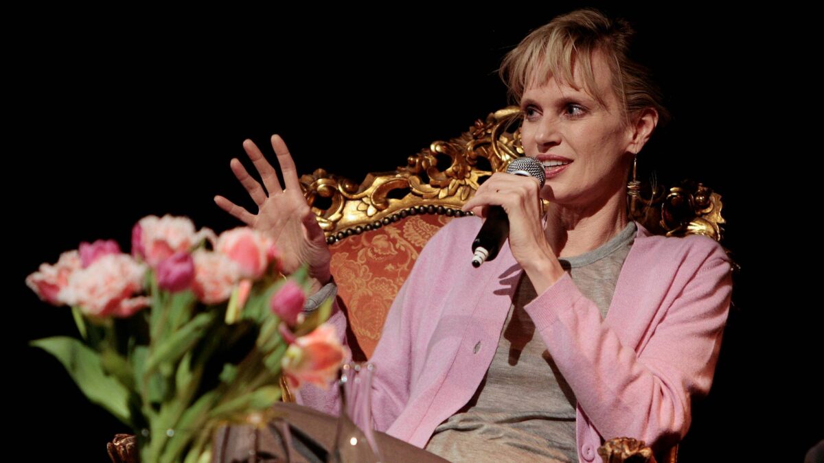 Siri Hustvedt: la escritora científica que mira a hombres y mujeres