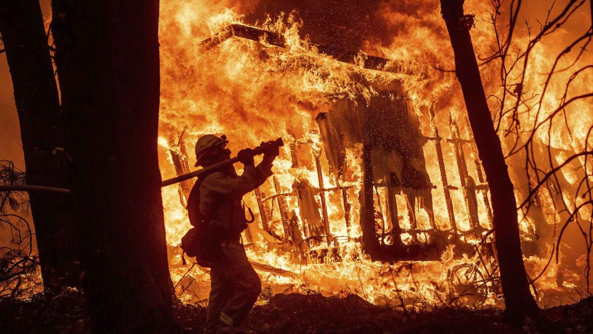 Un cable roto de alta tensión provocó el incendio de Camp Fire en el que murieron 85 personas