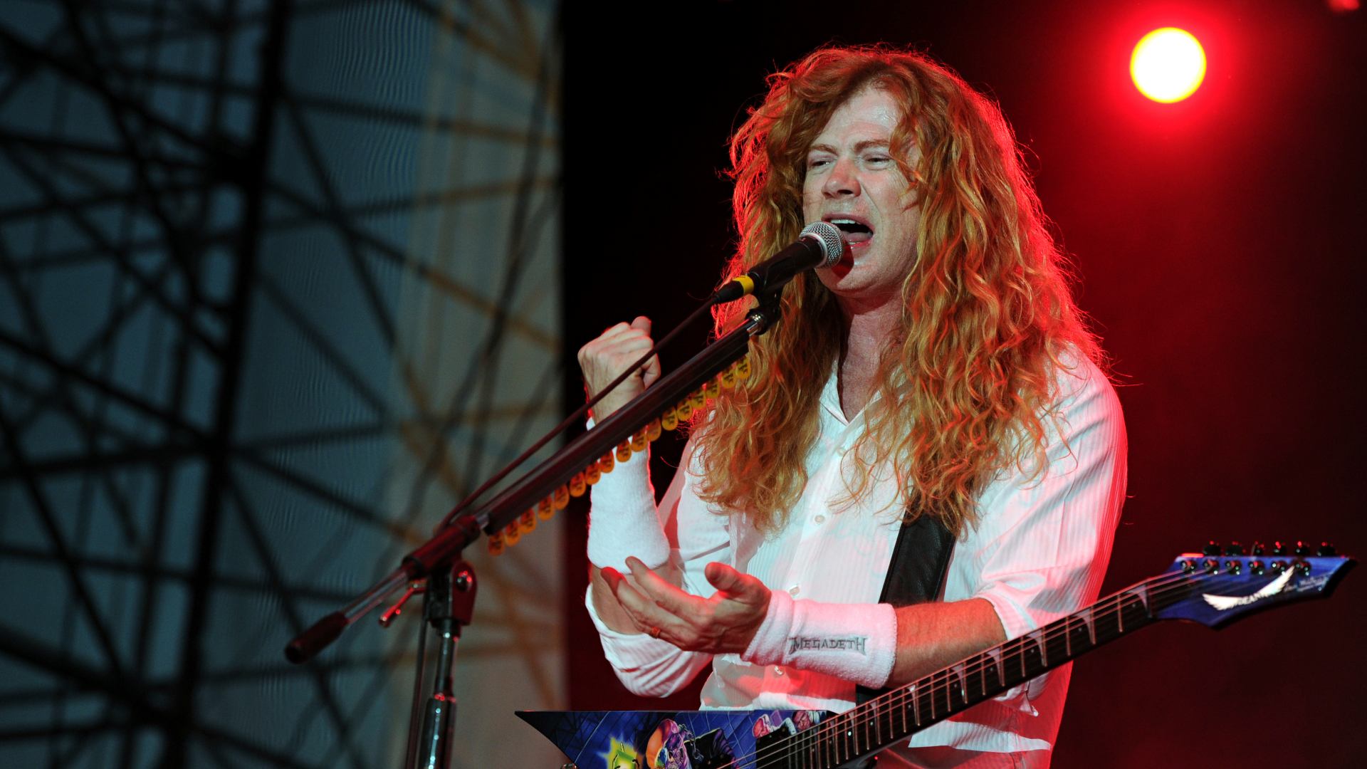 Dave Mustaine, cantante de Megadeth, anuncia que sufre cáncer de garganta