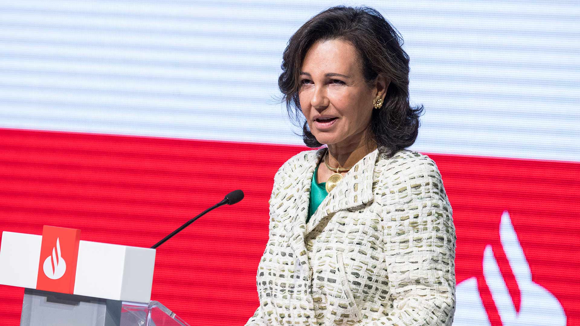 El Santander llega a un acuerdo con los sindicatos y reduce un 13,3% los despidos por el ERE