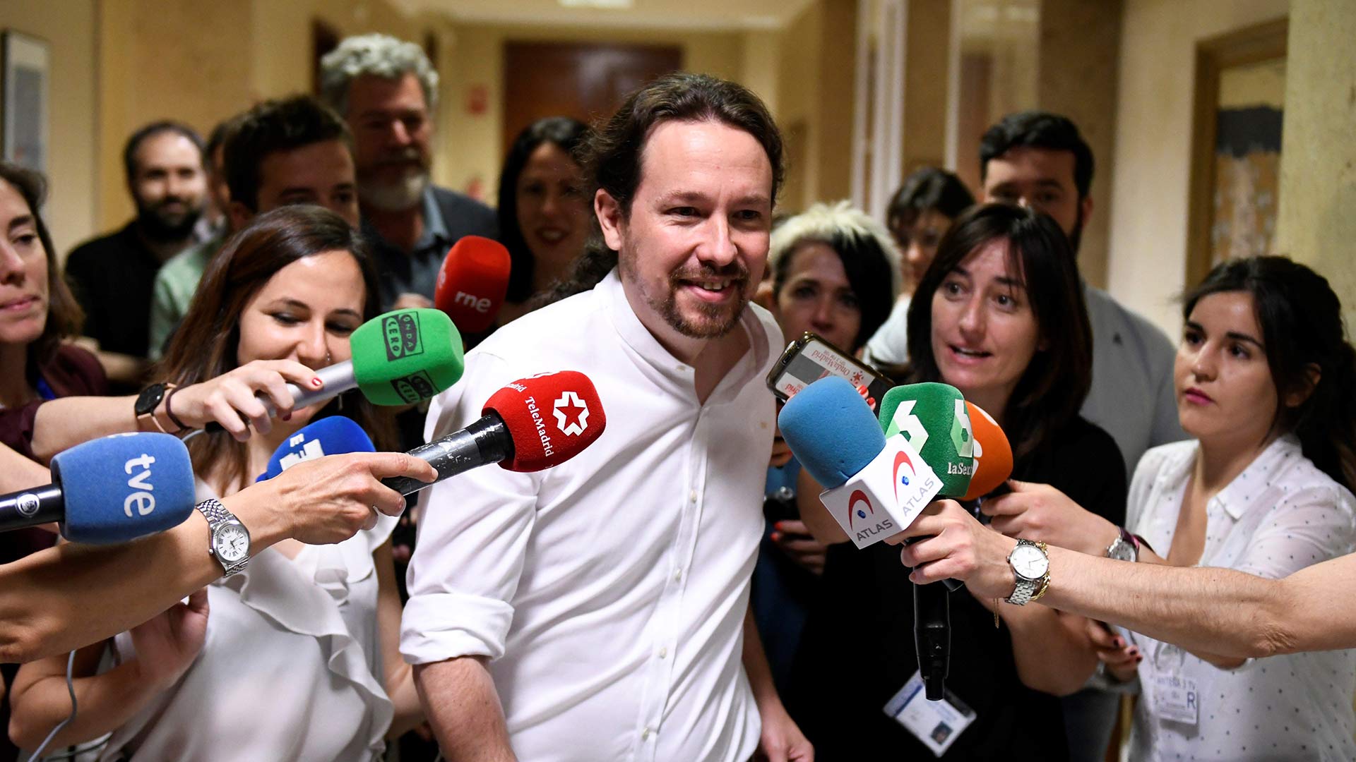 El PSOE, a la espera de que Iglesias mueva ficha