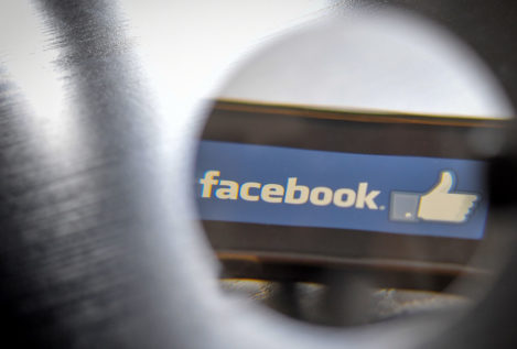 Facebook niega que Zuckerberg violara la protección de datos conscientemente