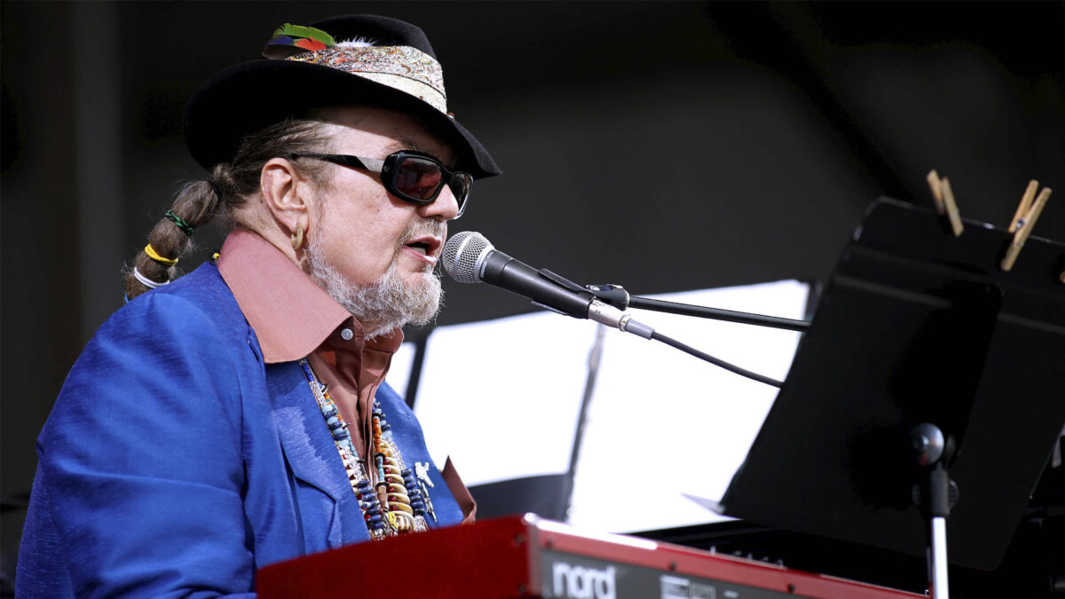 Fallece el pianista Dr. John, leyenda del blues y seis veces ganador del Grammy