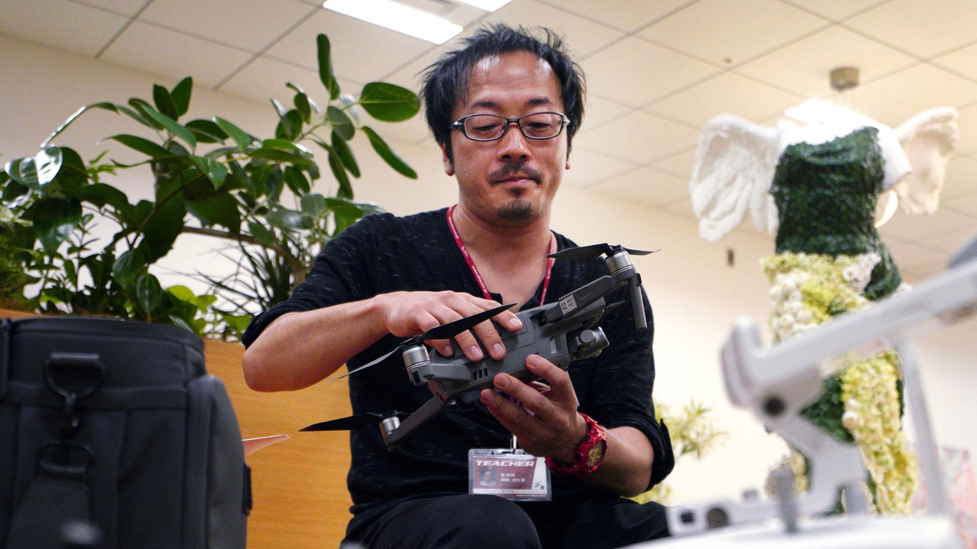 Japón prohibe pilotar drones en estado de ebriedad
