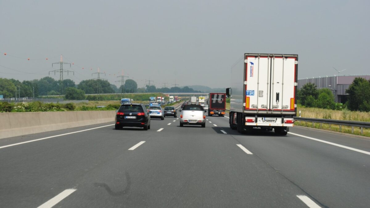 Más radares y más agentes: la DGT anuncia su dispositivo de cara al verano