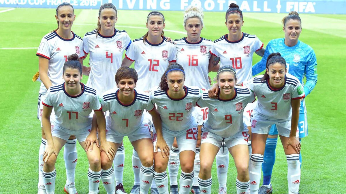 España se clasifica por primera vez para octavos del Mundial femenino