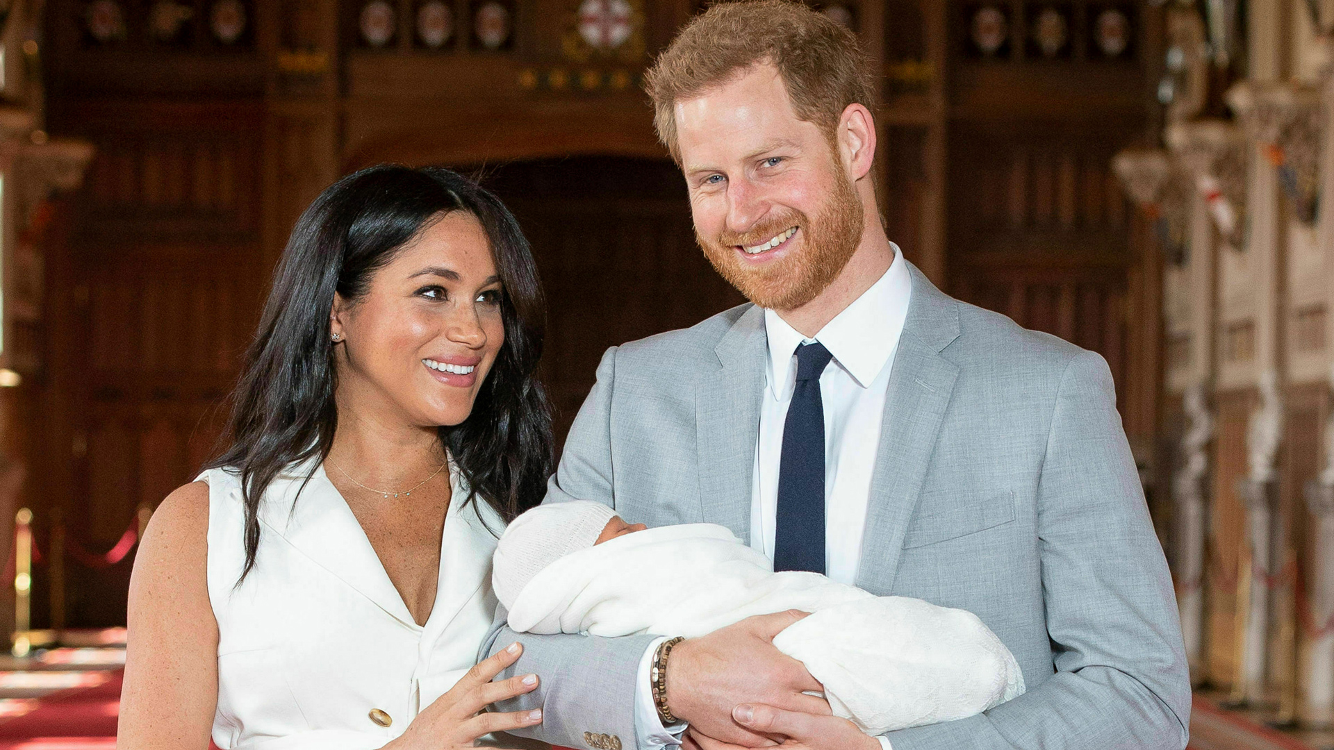Meghan Markle y el príncipe Harry publican el primer retrato de su bebé