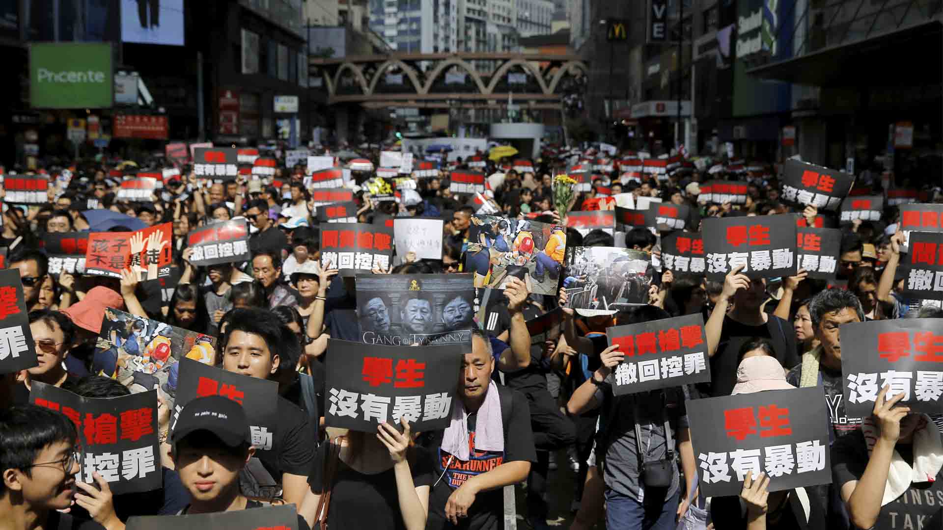 Cientos de miles de personas piden en Hong Kong la retirada completa del proyecto de ley de extradición a China