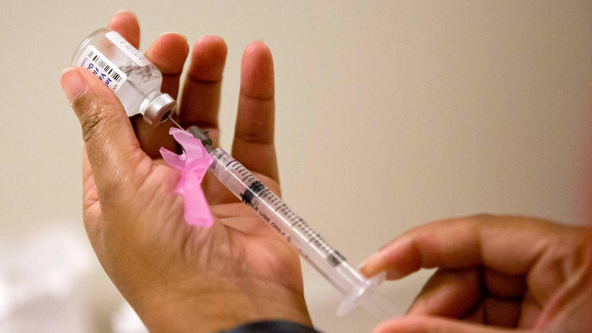 Un estudio confirma que las vacunas reducen el riesgo de contraer el virus del papiloma humano