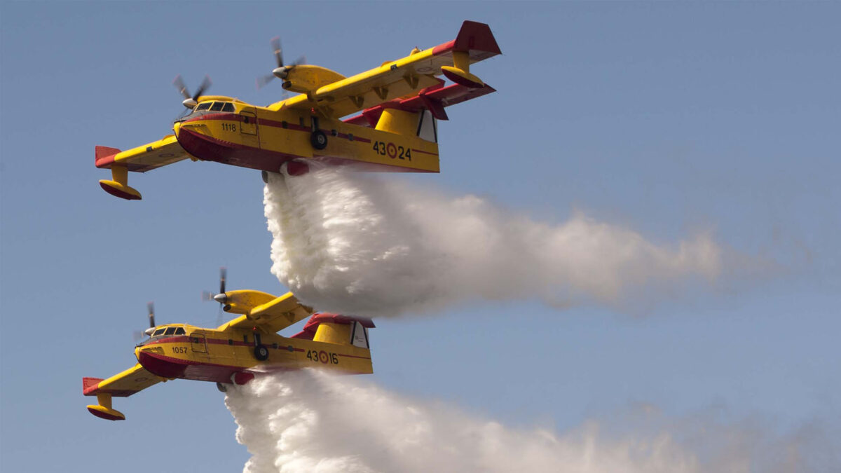 43 Grupo, los militares españoles que luchan contra el fuego desde el cielo: «Apaga y vámonos»