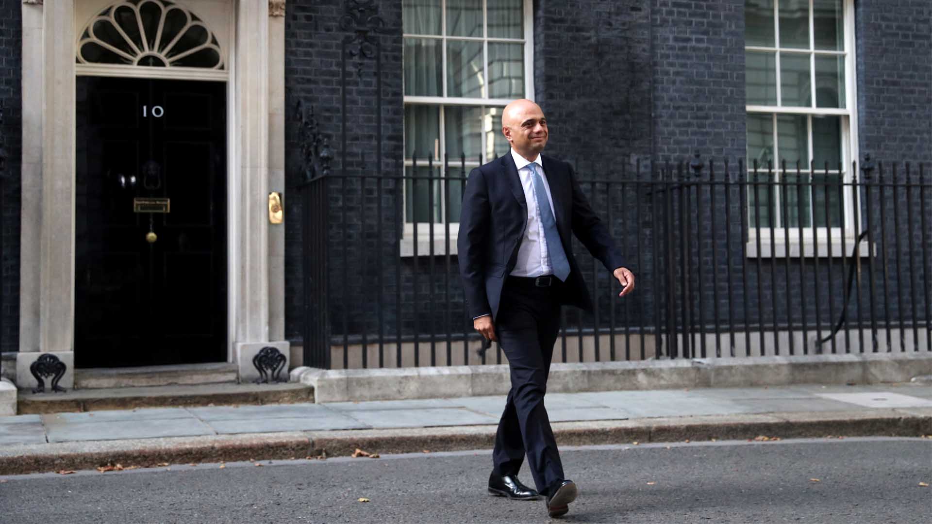 Boris Johnson nombra a Sajid Javid nuevo ministro de Economía y a Dominic Raab ministro de Exteriores