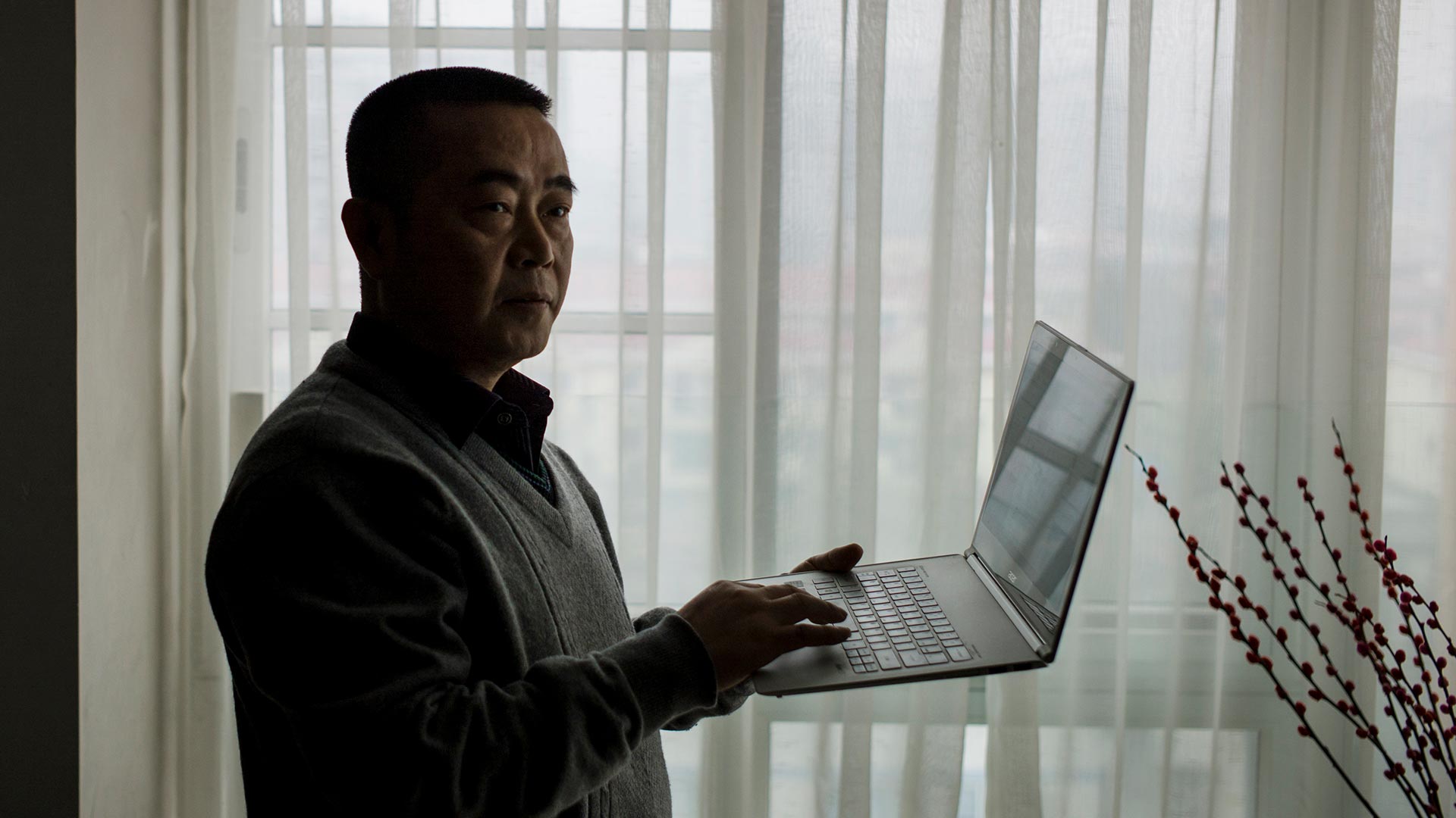 Doce años de cárcel para el activista y periodista chino Huang Qi