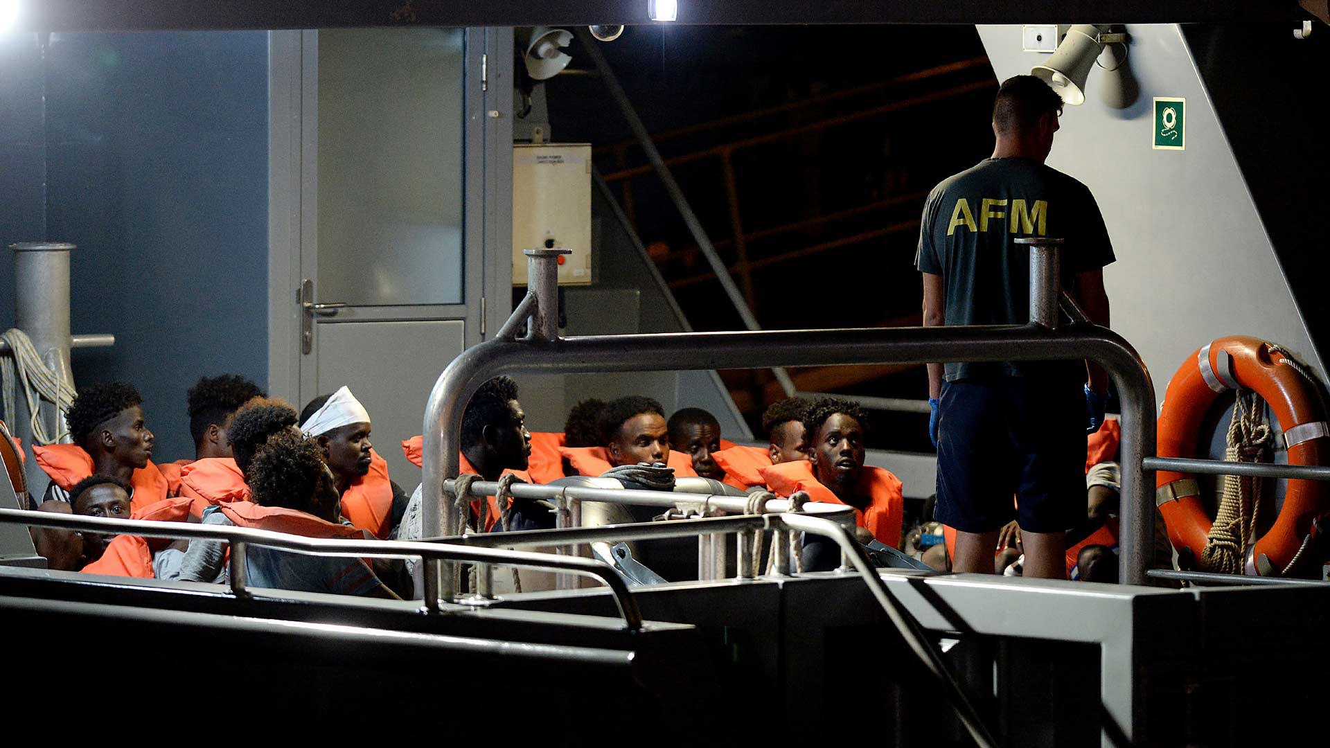 El barco "Alan Kurdi" rescata a 44 migrantes ante las costas de Libia