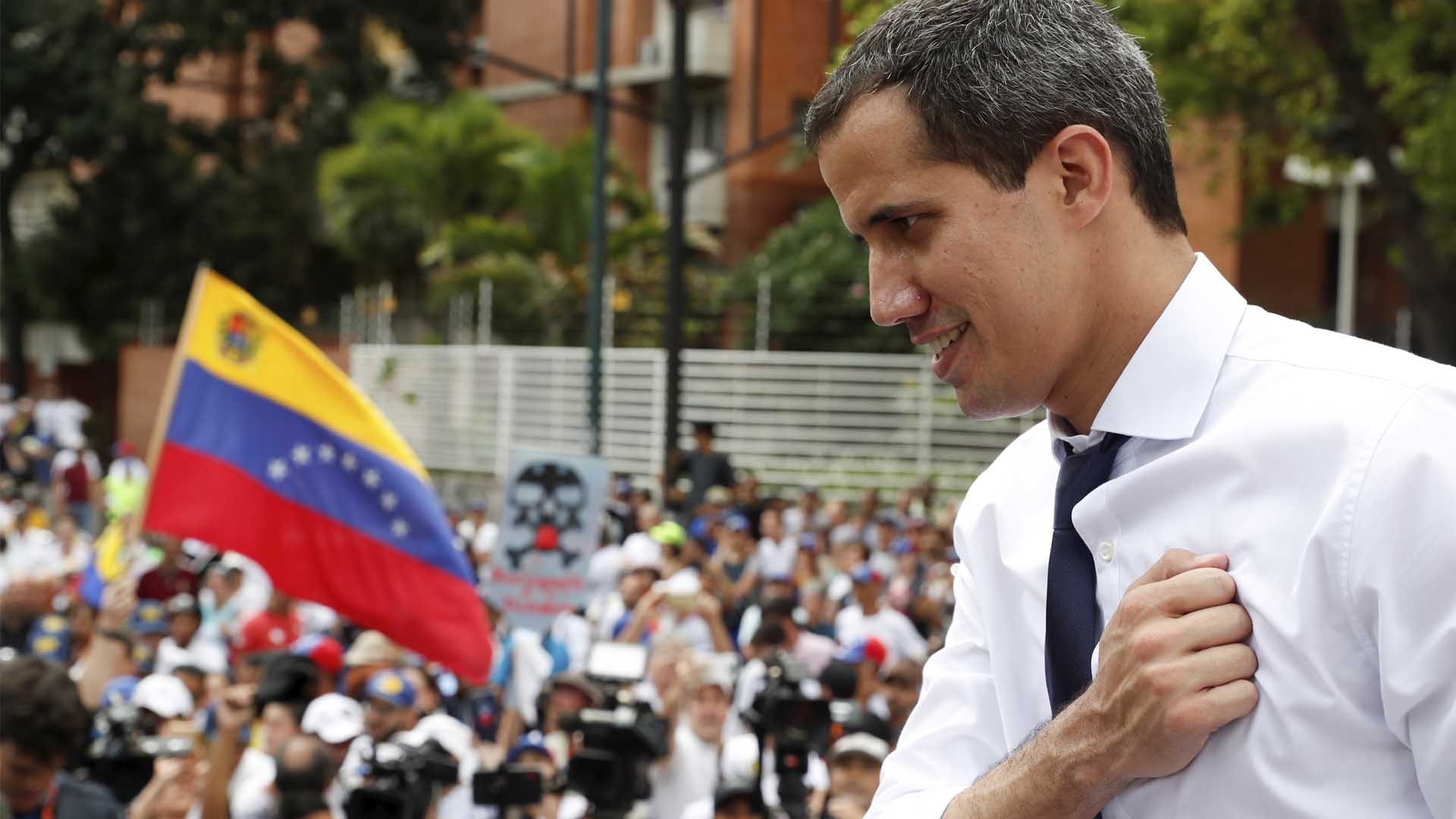Guaidó anuncia la reanudación del diálogo con la "dictadura" de Maduro en Barbados