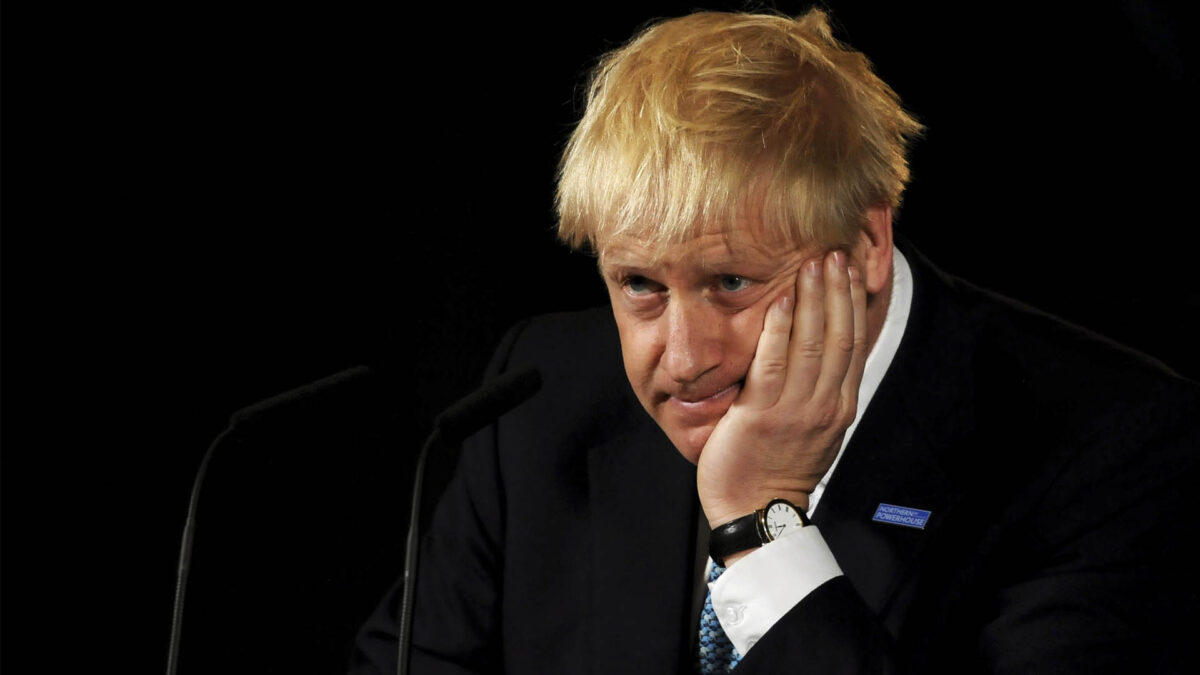 La flema británica, Boris Johnson y un balcón