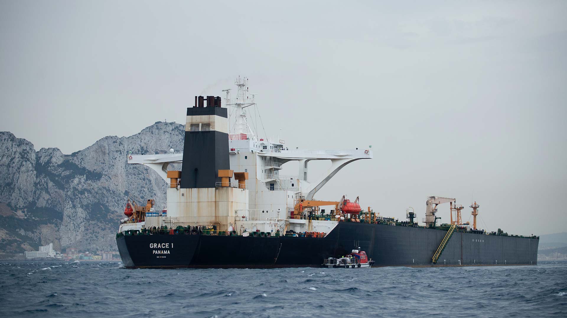La Policía de Gibraltar detiene al capitán y a un oficial del petrolero iraní retenido