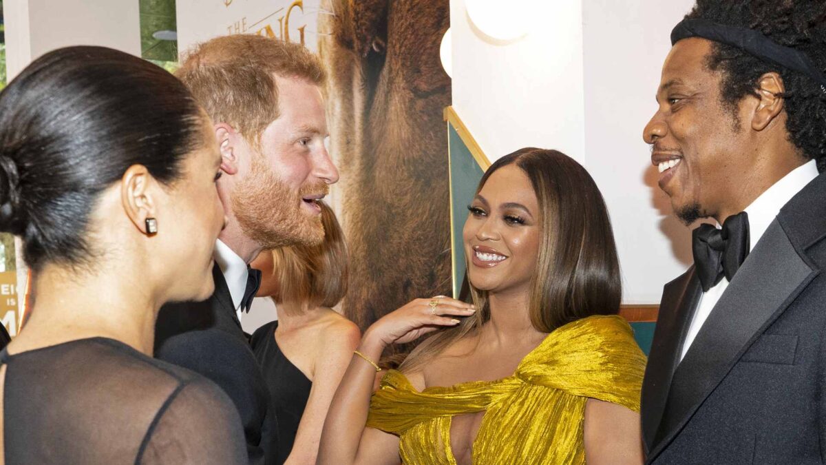 Meghan Markle conoce a Beyoncé en el estreno de ‘El Rey León’