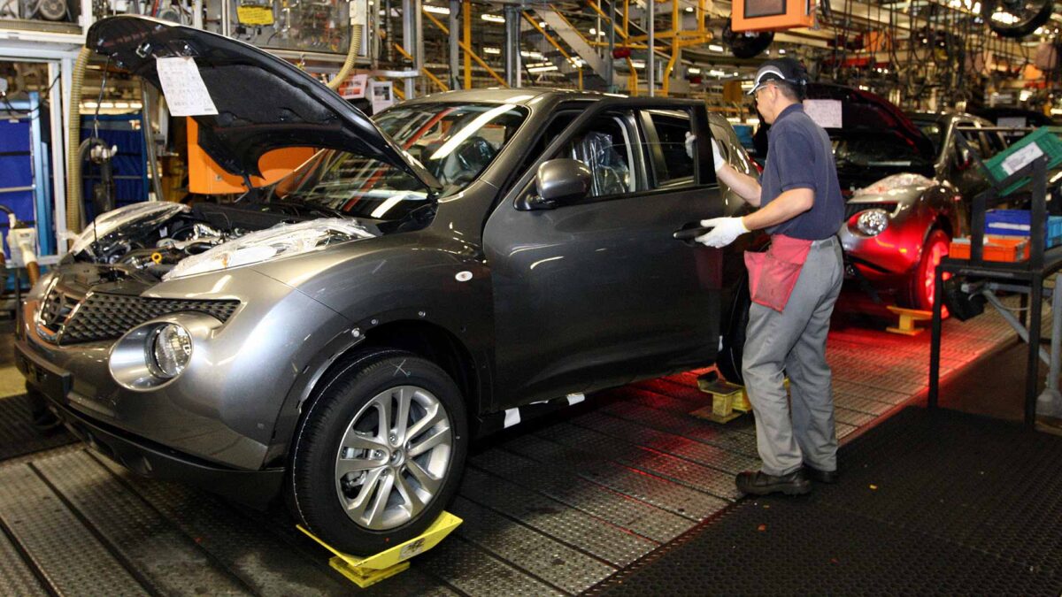 Nissan suprimirá más de 10.000 puestos de trabajo