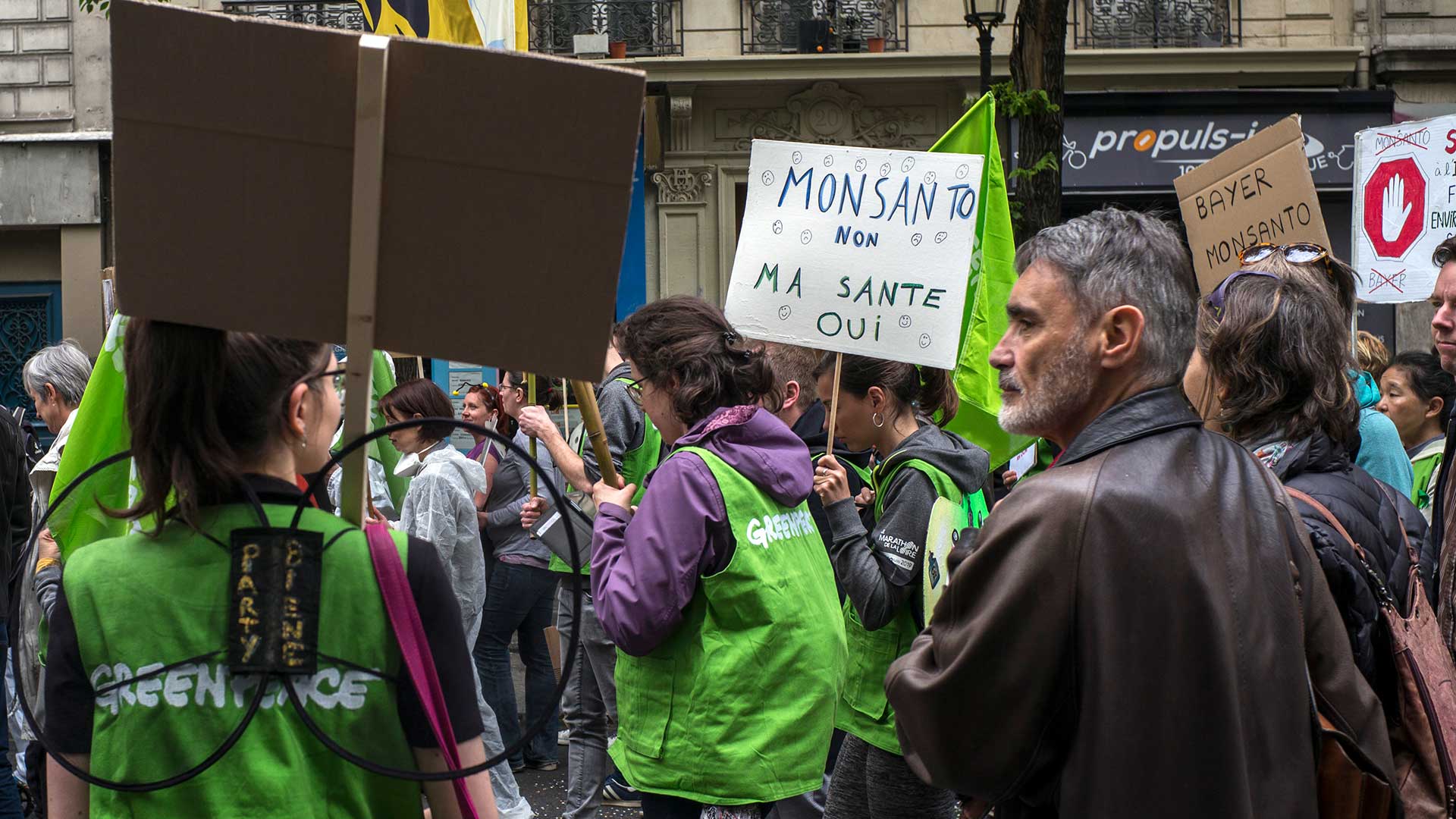 Suben a 18.400 las demandas a Bayer por el glifosato de Monsanto