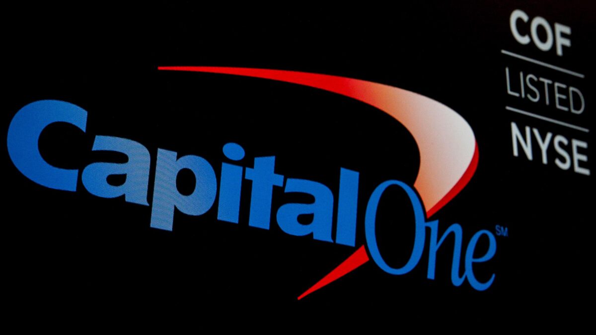 Una hacker roba los datos de más de 100 millones de clientes del banco Capital One