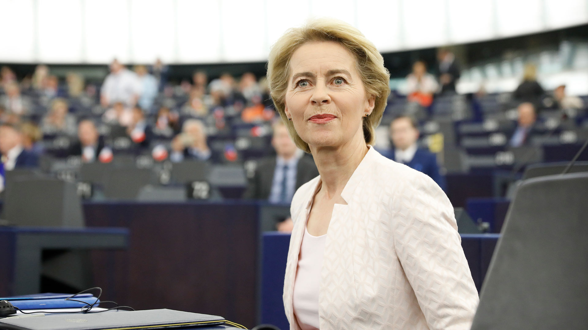 La conservadora Von der Leyen se convierte en la primera mujer presidenta de la Comisión Europea