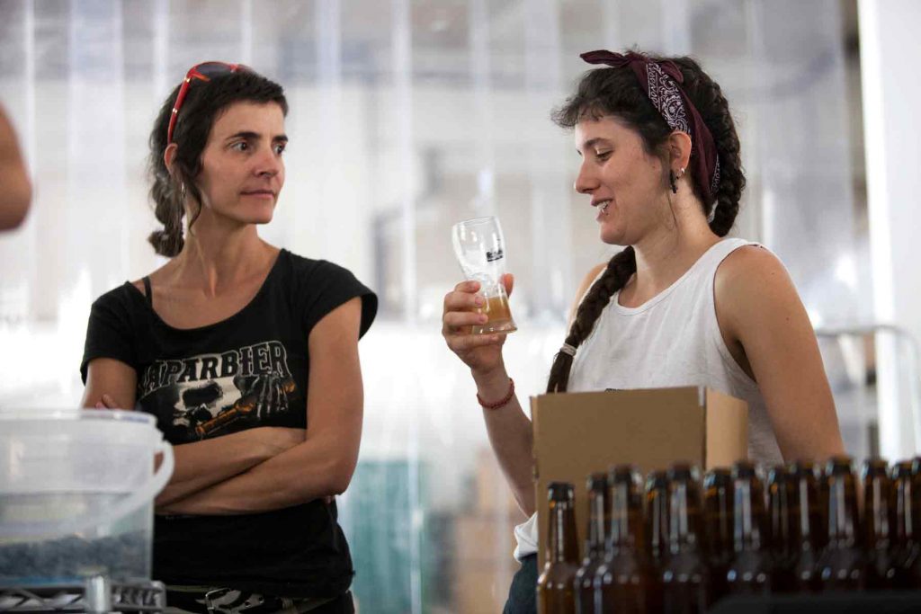 Bailandera, cerveza artesana y ecológica hecha por mujeres
