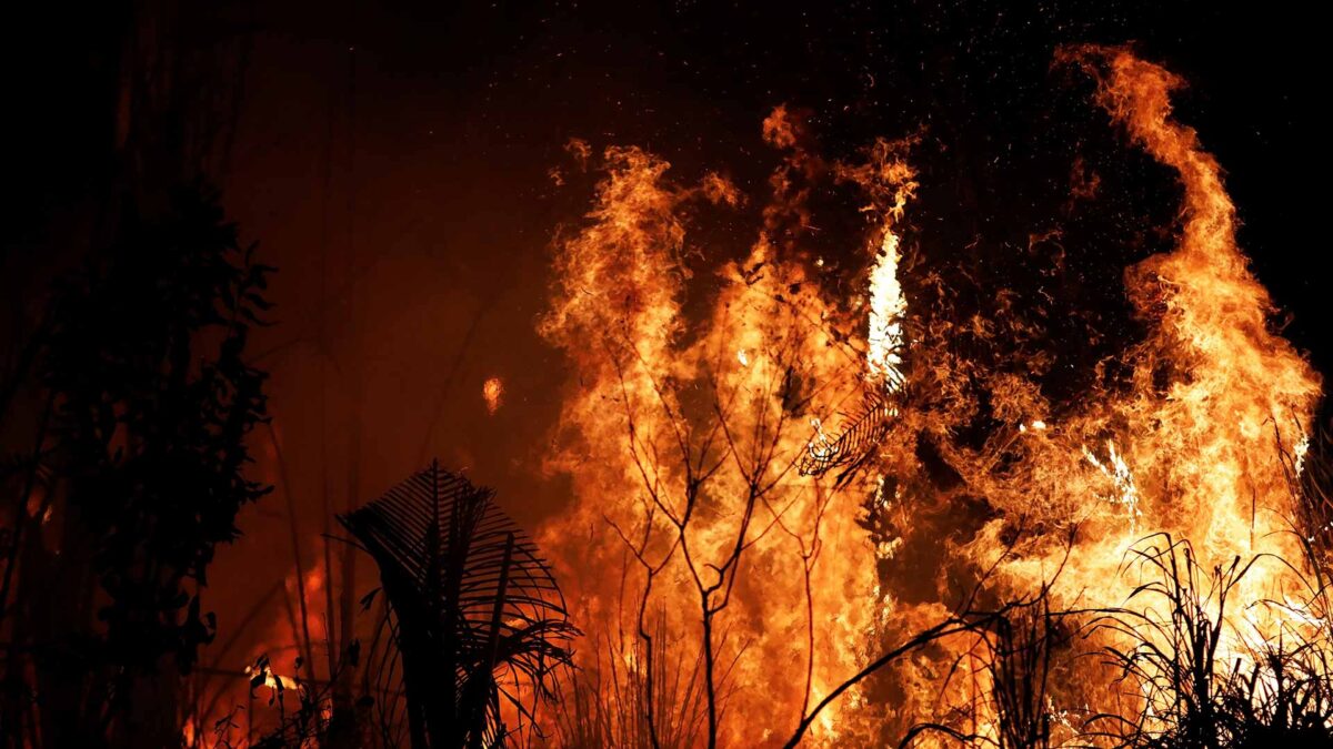 Bolsonaro prohíbe las quemas en todo Brasil para frenar los incendios de la Amazonía