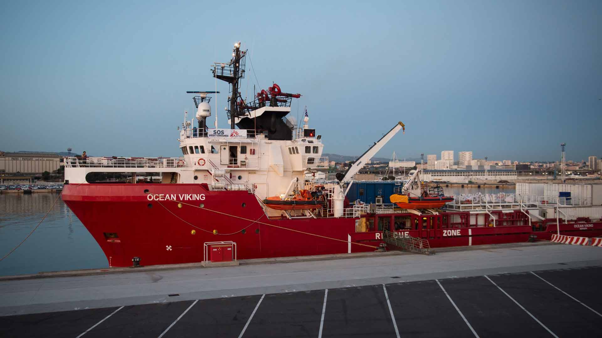 El barco Ocean Viking rescata a 85 personas frente a las costas de Libia