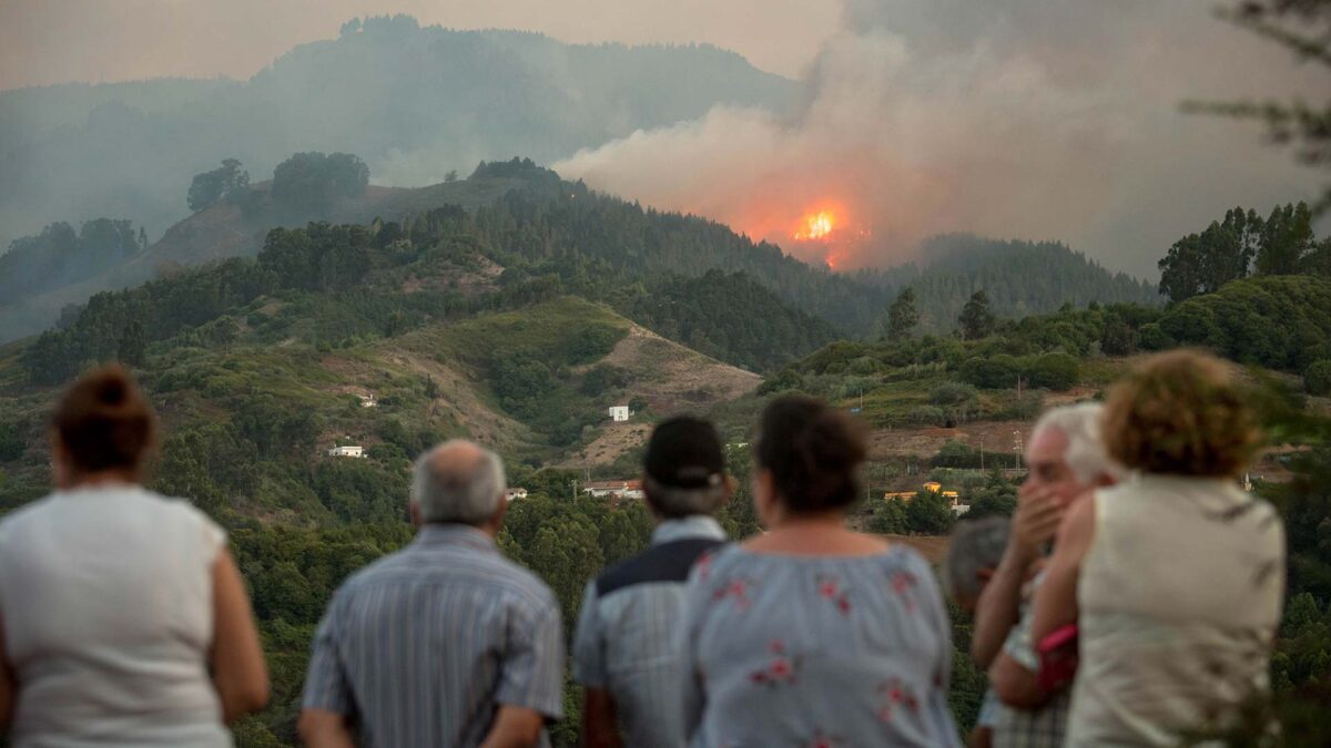 El incendio de Gran Canaria sigue sin control y ya son 9.000 las personas evacuadas