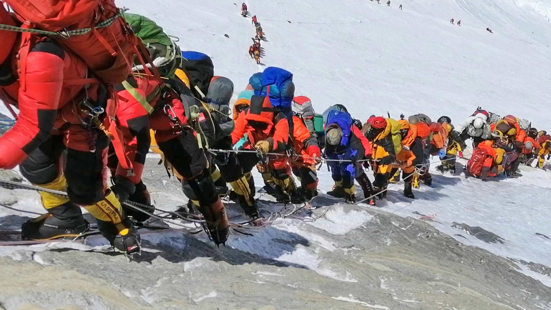 La primera carretera al Everest, una vía más segura hasta el techo del mundo