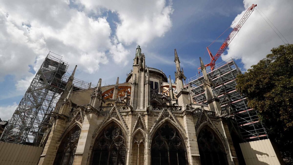 Las obras de Notre Dame de París se reanudan con más medidas de seguridad