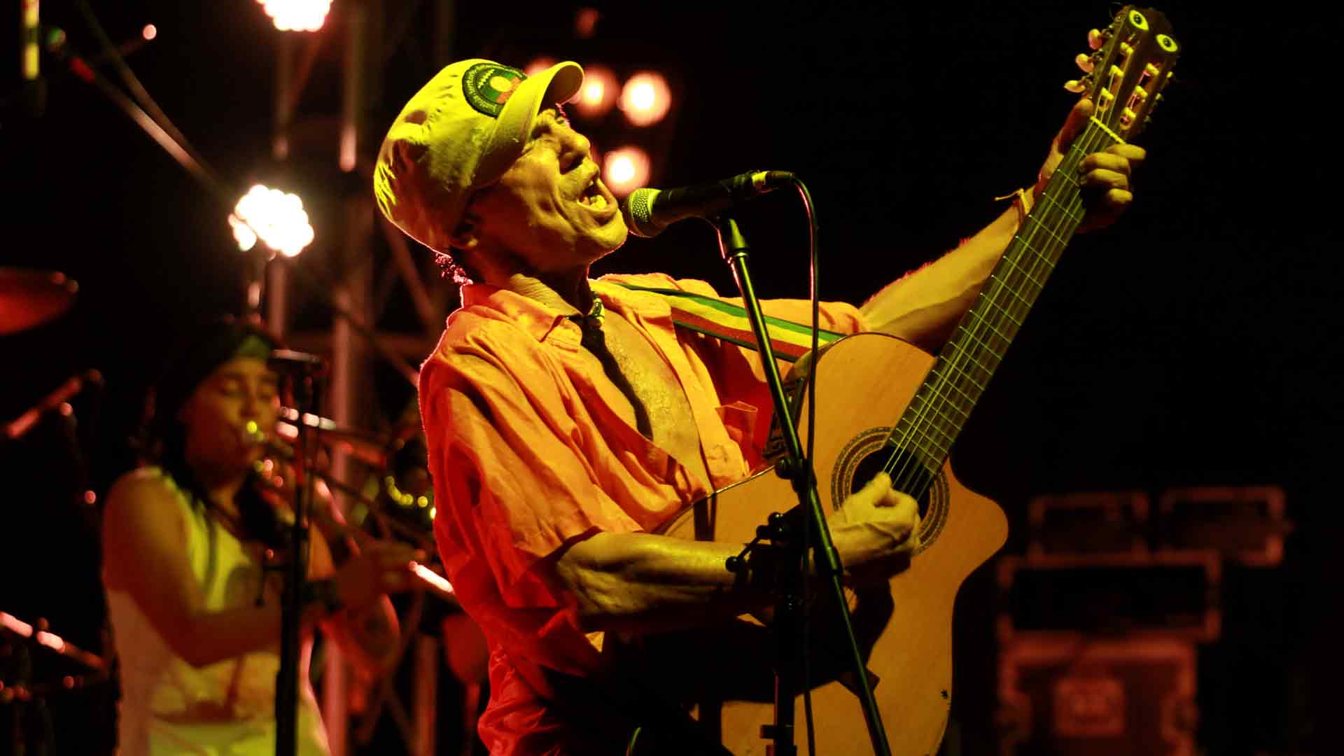 Manu Chao saca tres canciones inéditas de su disco ‘Clandestino’ 21 años después de su lanzamiento