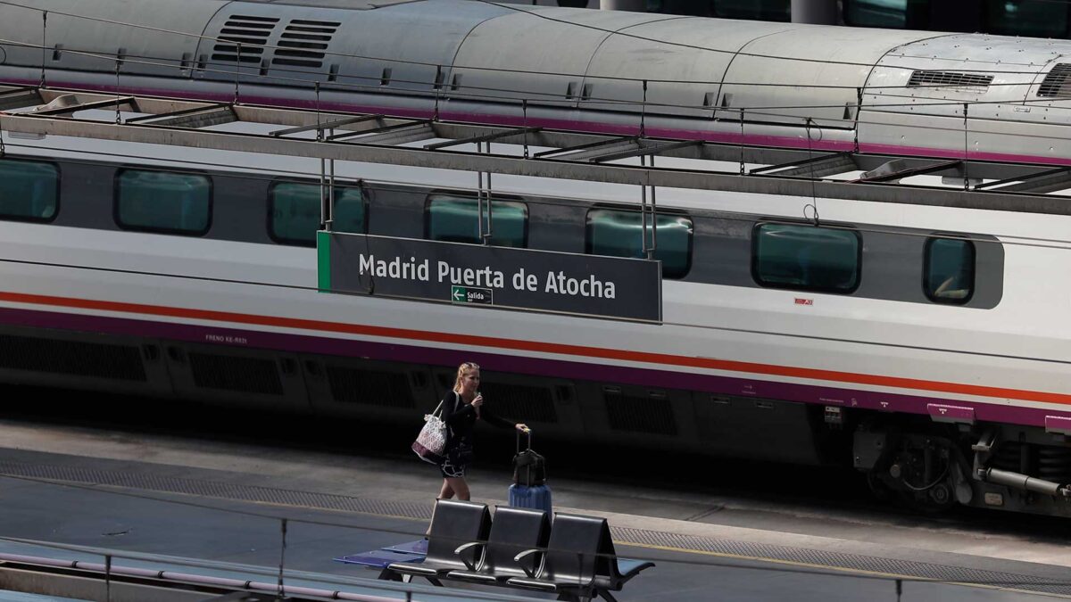 Renfe cancelará 360 trenes por la huelga en plena operación retorno